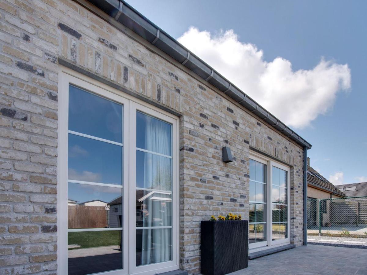 Modern Holiday Home In De Haan With Garden 외부 사진