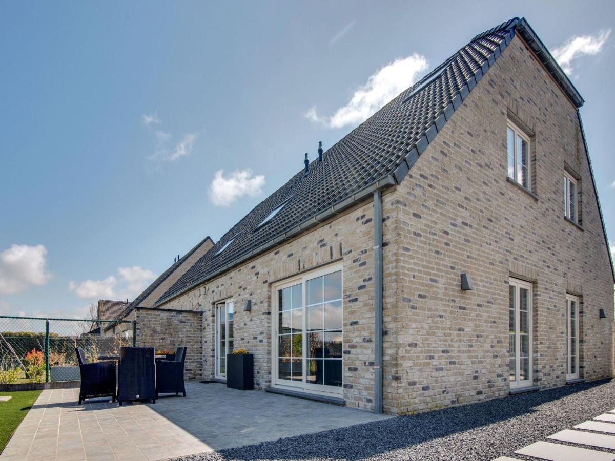 Modern Holiday Home In De Haan With Garden 외부 사진
